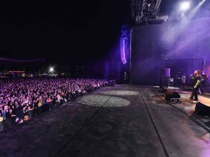 Cumhuriyetin Başkentinde Kutlamalar Duman Konseriyle Başladı