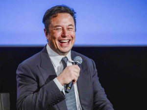 Elon Musk, Twitter’ı Satın Aldığını Duyurdu