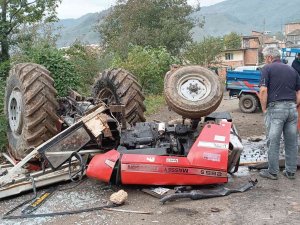 Ordu’da Traktör Uçurumdan Yuvarlandı: 1 Yaralı