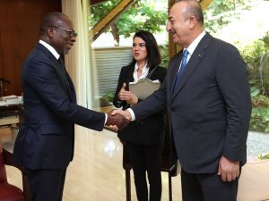 Bakan Çavuşoğlu, Benin Devlet Başkanı Talon İle Bir Araya Geldi
