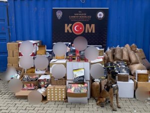 Van’da Çok Miktarda Gümrük Kaçağı Malzeme Ele Geçirildi