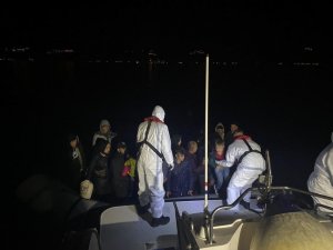 Çanakkale’de 23 Kaçak Göçmen Yakalandı