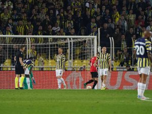 Uefa Avrupa Ligi: Fenerbahçe: 1 - Rennes: 3 (İ̇lk Yarı)