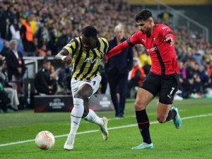 Uefa Avrupa Konferans Ligi: Fiorentina: 1 - Başakşehir: 1 (İ̇lk Yarı)