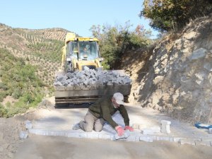 Burhaniye Belediyesi Kırsal Mahallelere Önem Veriyor
