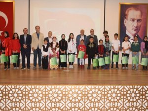 Osmaniye’de “29 Ekim Cumhuriyet Bayramı” Şiir Okuma Yarışması