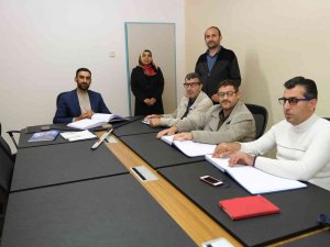 Erzincan’da Görme Engelliler, Braille Alfabesiyle Kur’an-ı Kerim Öğreniyor