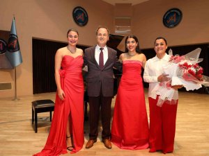 Akdeniz Üniversitesi’nde Cumhuriyet Konseri