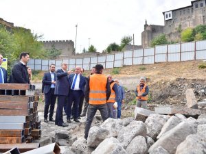 Vali Su, Restorasyon Çalışmaları Devam Eden Tarihi Değirmende İncelemelerde Bulundu