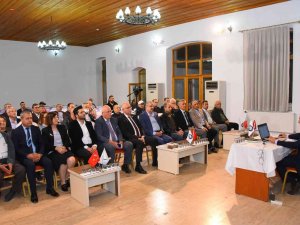 Salihli’de “Atatürk Ve Salihli” Konferansı Düzenledi