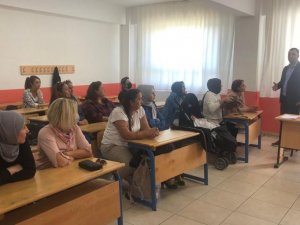 Burhaniye’de 185 Kişi Aile Okulu Eğitimini Tamamladı