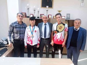 Bitlisli Sporculardan Büyük Başarı