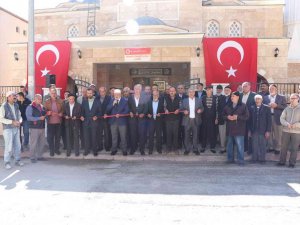 Deprem Sonrası Yıkılan Hasan Tahsin Paşa Camisi Dualarla Yeniden İbadete Açıldı