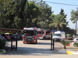 Fabrikada Patlamayla Birlikte Yangın Çıktı, 1 İşçi Yaralandı