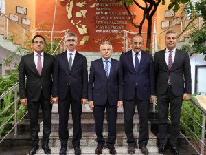 Yılmaz, Suriye’de Görev Yapan Dekan Ve Müdürlerle Toplantı Yaptı