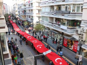 1919 Metre Bayrakla Cumhuriyet Yürüyüşü