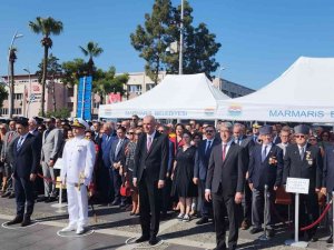 Marmaris’te Cumhuriyet Bayramı Dolayısıyla Atatürk Büstüne Çelenk Sunuldu