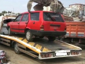Çekici İle Çaldıkları Otomobili Parçalayan Şüpheliler Yakalandı
