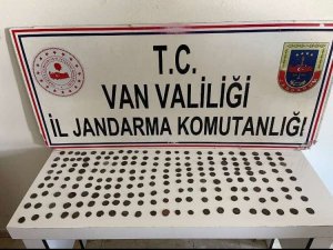 Van’da 197 Adet Bronz Sikke Ele Geçirildi