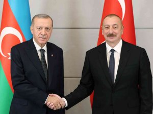 Aliyev’den Erdoğan’a Cumhuriyet Bayramı İçin Tebrik Mesajı