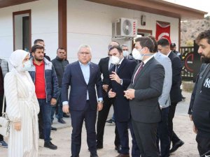 Vali Şimşek, Patlama Yerinde İncelemede Bulundu: “Olay Kontrol Altında”