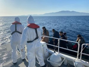 Çanakkale’de 11 Düzensiz Göçmen Kurtarıldı