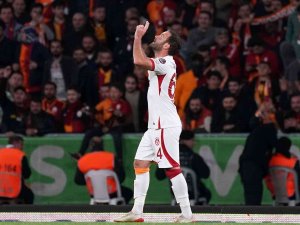 Juan Mata’nın İlk Gol Sevinci