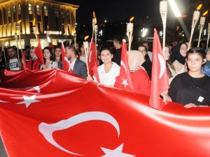 Cizreliler Cumhuriyet İçin Yürüdü