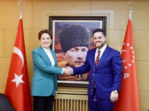İ̇yi̇ Parti Genel Başkanı Akşener, Btp Genel Başkanı Baş’ı Ziyaret Etti