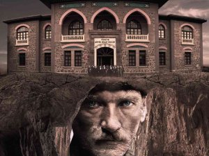 Grafik Sanatçısı Adem Karaaslan’ın ‘Cumhuriyet’ Çalışması Beğeni Topladı