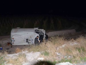Konya’da Takla Atan Minibüsün Sürücüsü Yaralandı