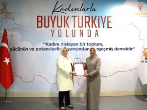 Başkan Esra Özbek Balcı: "Kadınlar Siyasetin Nesnesi Değil, Özdesidir"