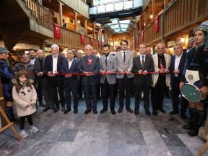 Atatürk’ün Hayatını Anlatan Sergi İ̇negöl’de Açıldı