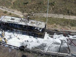 Kuzey Marmara Otoyolu’nda Yanan Yolcu Otobüsü Alev Topuna Döndü