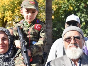 Cumhuriyet Coşkusu Tüm Denizli’yi Sardı