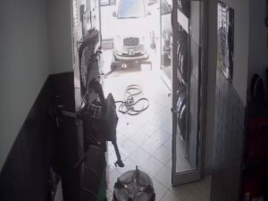 Ataşehir’deki Cinayete İlişkin Yeni Görüntüler Ortaya Çıktı