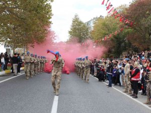 Jandarma Ve Polisten Muhteşem Gösteri: Dosta Güven Düşmana Korku Saldılar
