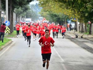 Terme’de 2023 Metrelik Cumhuriyet Koşusu