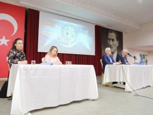 Burhaniye’de Halk Meclisi Toplantısı Yapıldı