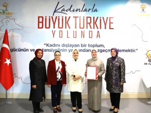 Başkan Esra Özbek Balcı, Mazbatasını Aldı