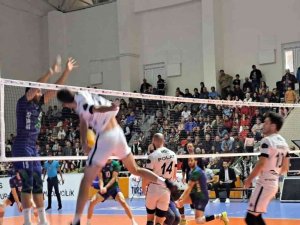 Axa Sigorta Efeler Ligi: Türşad: 0 - Bursa Büyükşehir Belediye Spor: 3