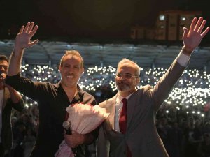 Tarsus’ta Haluk Levent Coşkusu