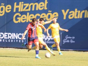 Tff 3.lig: Belediye Derincespor: 0 - Yeni Mersin İ̇dman Yurdu: 0