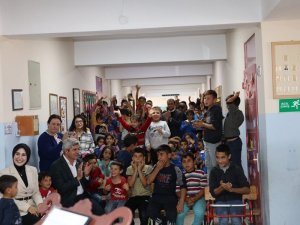 Karacasu Alemler Köyü’nün Çocukları Hayatlarında İlk Kez Opera İle Tanıştı