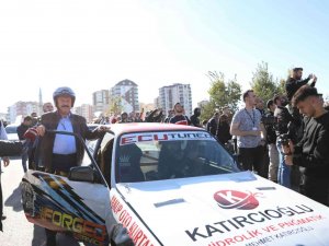 Heyecan Ve Aksiyon Dolu Oto Slalom Yarışmasına Yoğun İ̇lgi