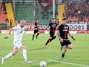 Spor Toto Süper Lig: Corendon Alanyaspor: 1 - Gaziantep Fk: 0 (İ̇lk Yarı)