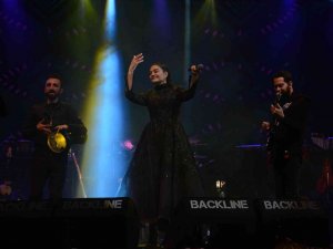 Elif Buse Doğan, Cumhuriyet Bayramı’nda Ordu’da Sahne Aldı