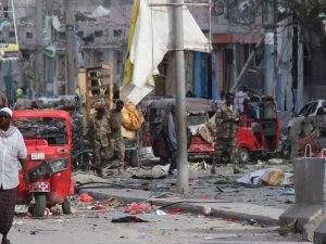 Somali’de Eğitim Bakanlığına Düzenlenen Bombalı Saldırının Bilançosu Netleşiyor: 100 Ölü, 300 Yaralı