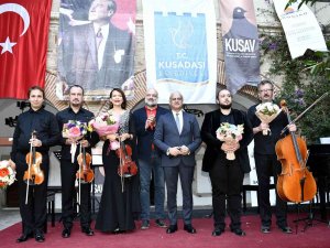 Tarihi Kervansaray’da Atatürk’ün Sevdiği Şarkılar Yankılandı