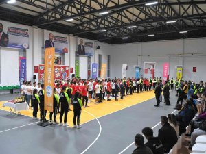 Büyükkılıç, Sporcuların Cumhuriyet Coşkusuna Ortak Oldu